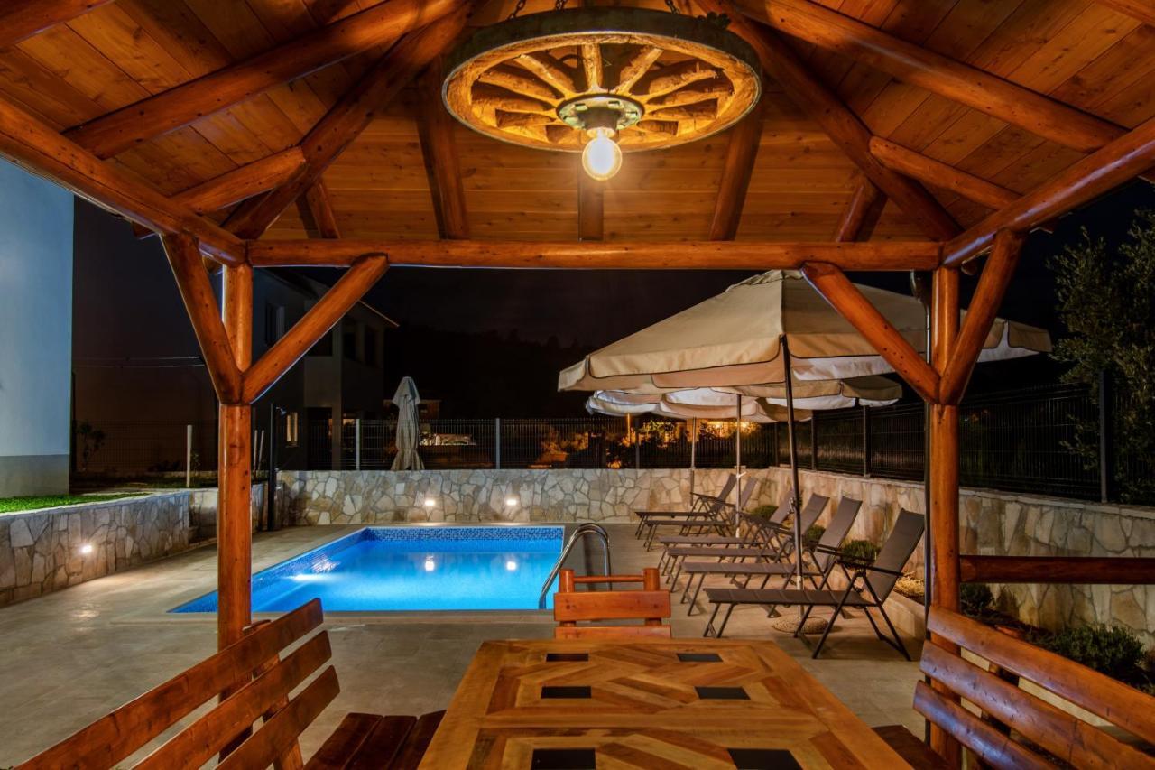 Luxury Apartments Alkar With Swimming Pool Ražanj Exteriér fotografie