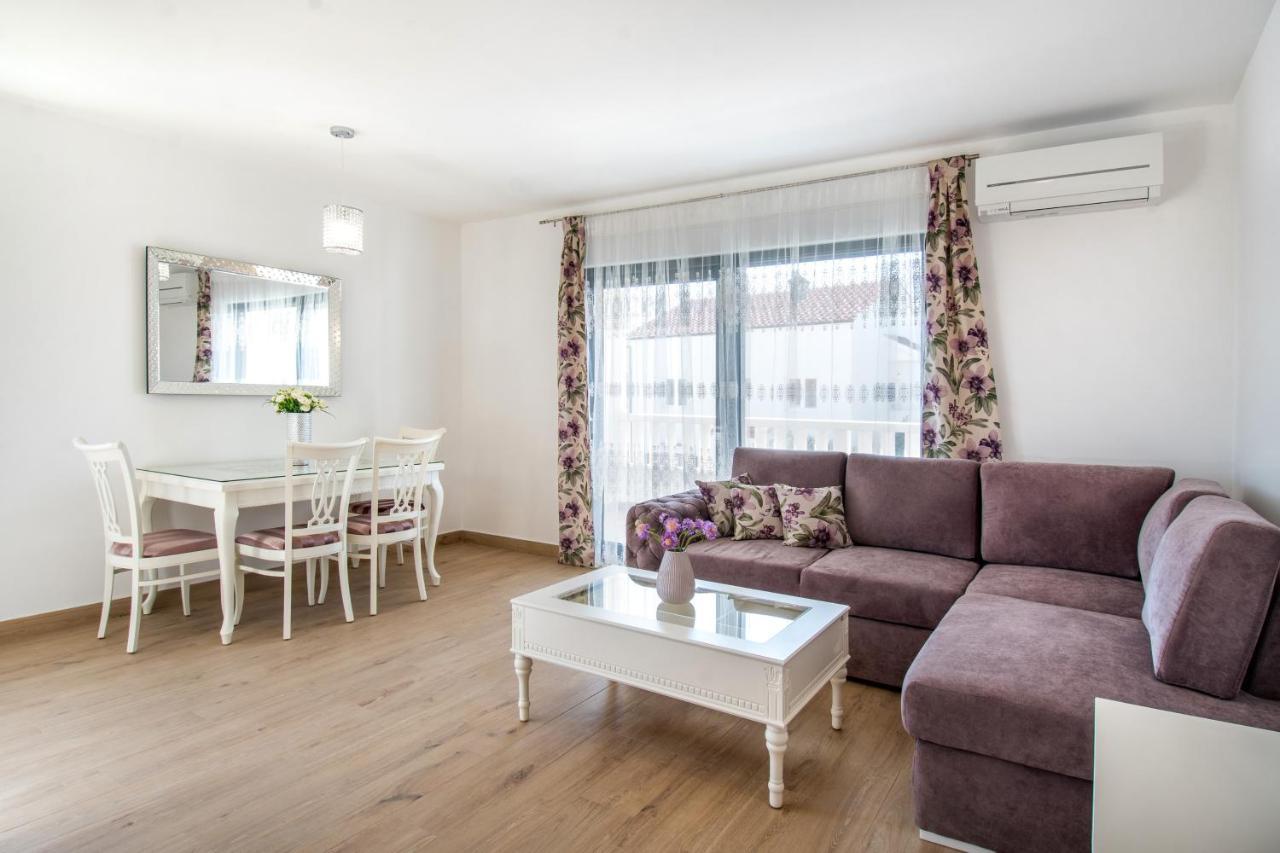 Luxury Apartments Alkar With Swimming Pool Ražanj Exteriér fotografie