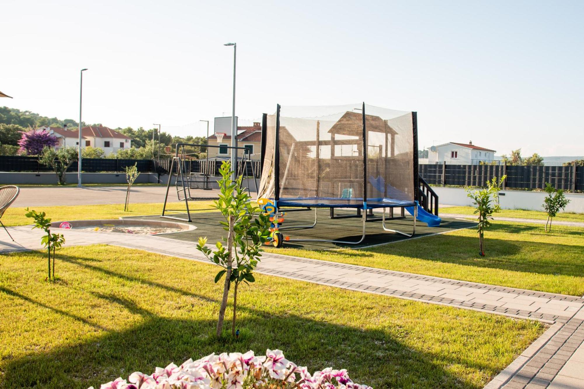Luxury Apartments Alkar With Swimming Pool Ražanj Exteriér fotografie
